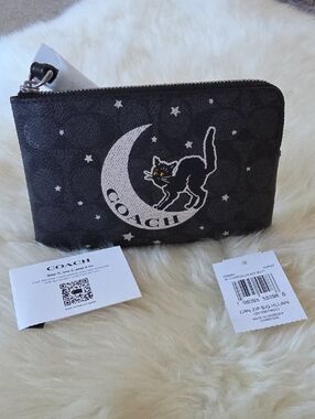 NWT Coach Signature Halloween Corner Zip Wristlet/Wallet 🖤🐈‍⬛️🌟🎁🌙❤️